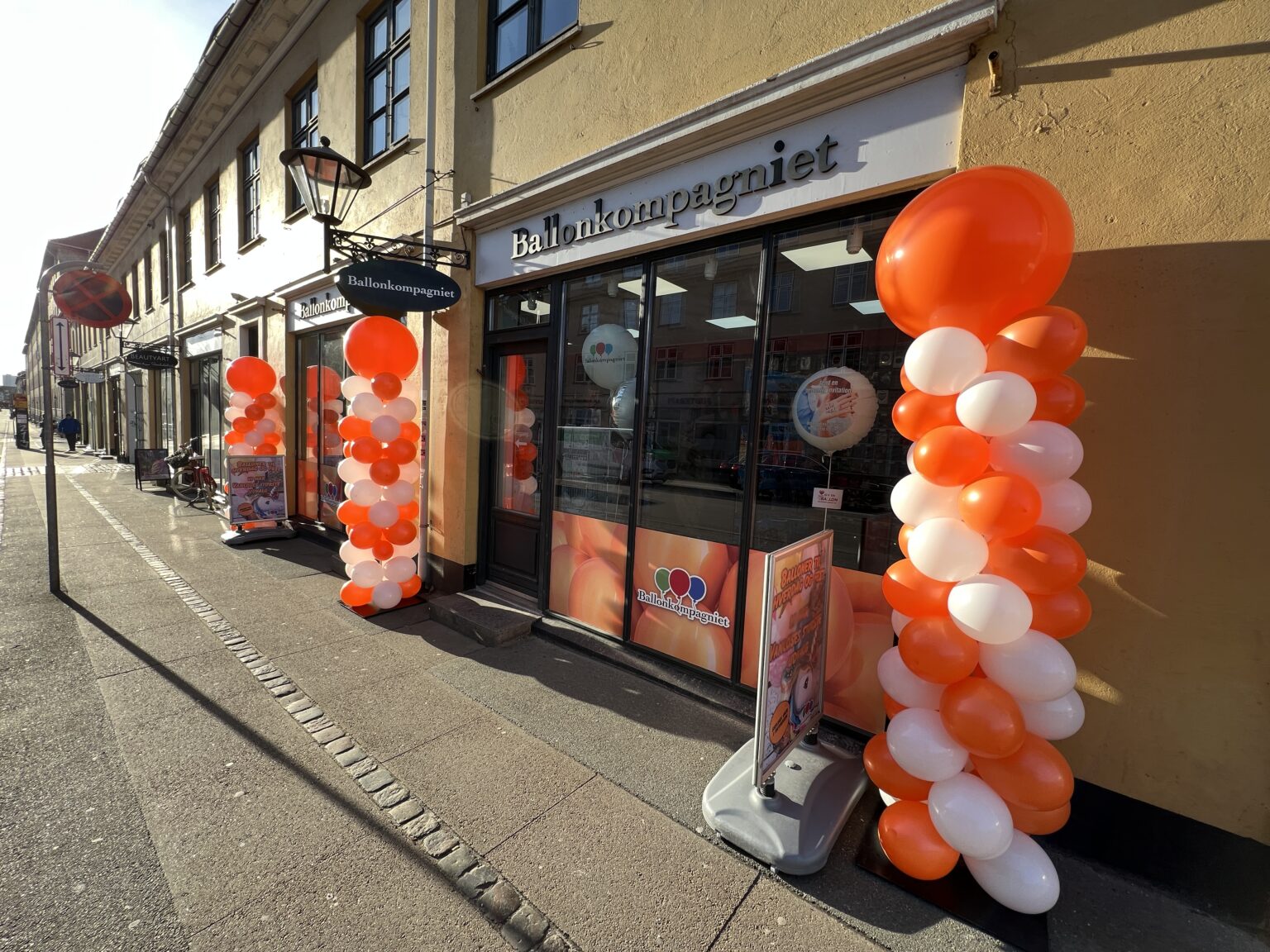 Afhentning af balloner hos Ballonkompagniet